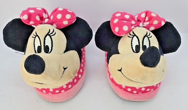 10-34.png Disney Minnie Mouse Girls' Youth Slippers Size 5/6 - Used
