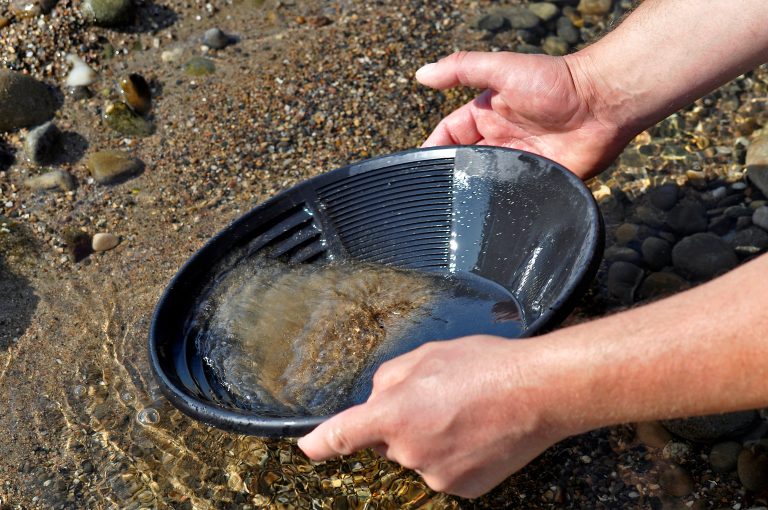 How To Pan For Gold: A Beginner’s Step-By-Step Guide 2 Gold panning